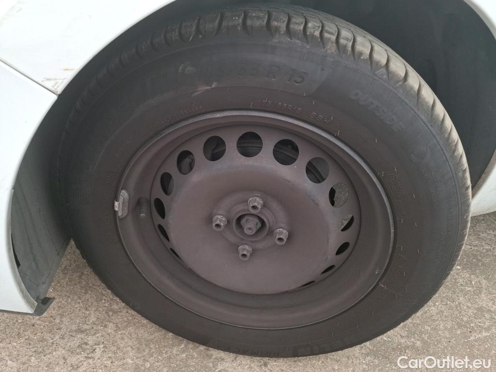  Renault  Clio  IV Air 1.5 dCi 75CV BVM5 E6 #42