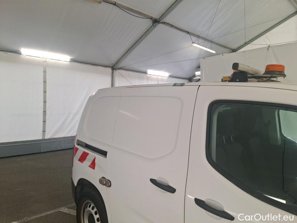  Citroen  Berlingo  Fourgon Worker M 1000 1.2 PureTech 130CV BVA8 E6d #22