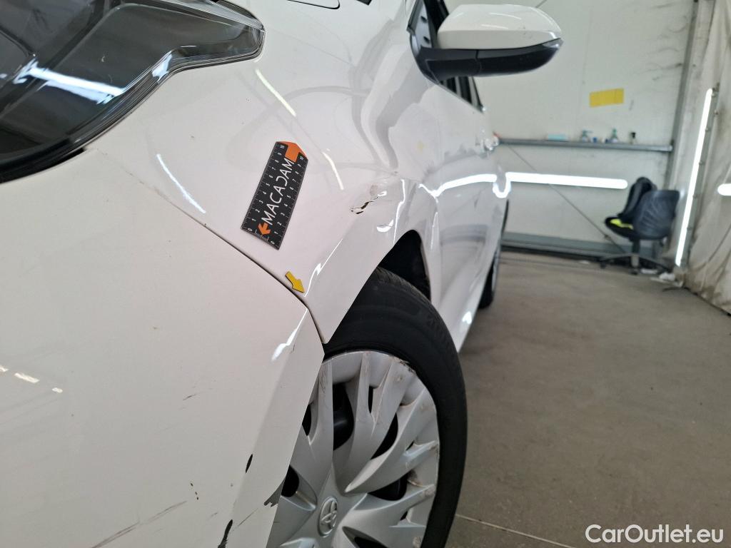  Toyota  Yaris  Affaires / 2019 / 5P / Berline / VU 1.5 Hybride 116h Dynamic Business #35