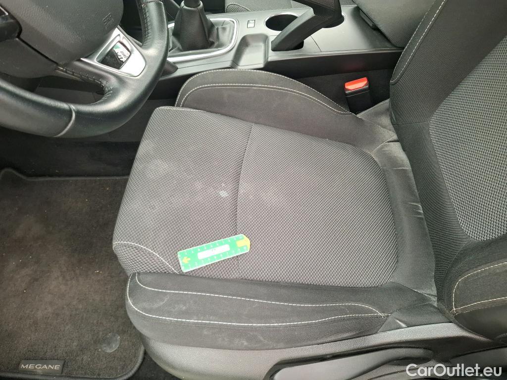 Renault  Megane  IV Berline 5pt. Société Air Nav 1.5 dCi 90CV BVM6 E6 #13
