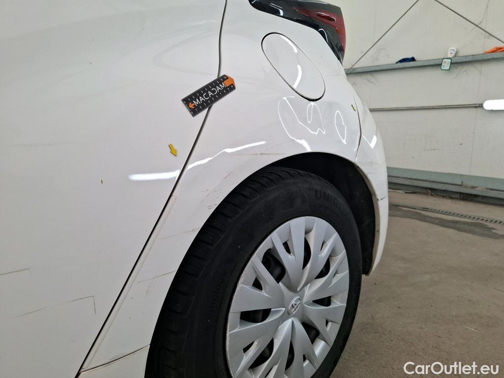 Toyota  Yaris  Affaires / 2019 / 5P / Berline / VU 1.5 Hybride 116h Dynamic Business #12