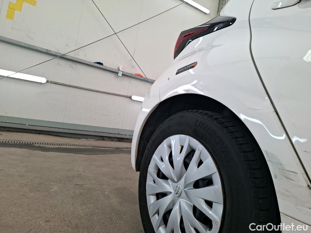  Toyota  Yaris  Affaires / 2019 / 5P / Berline / VU 1.5 Hybride 116h Dynamic Business #7