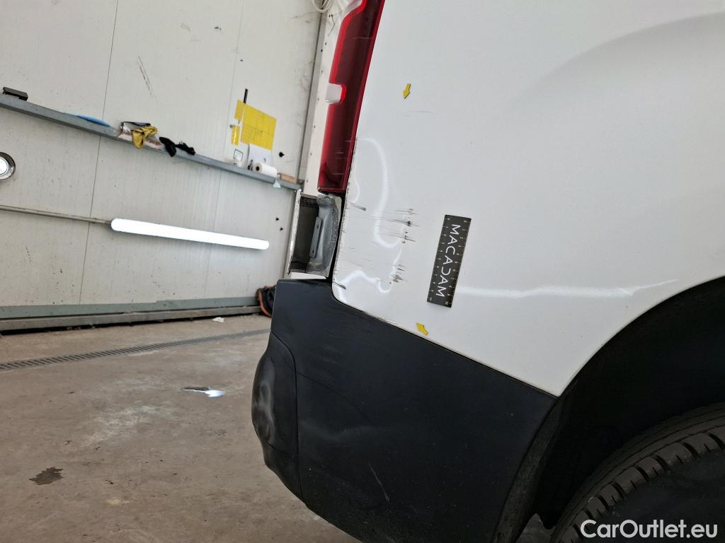  Citroen  Berlingo  Fourgon Club XL 950 1.5 BlueHDi 100CV BVM5 E6dT #2