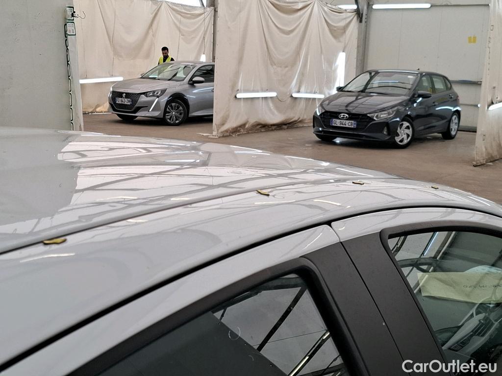  Toyota  Yaris  Affaires / 2019 / 5P / Berline / VU 1.5 Hybride 116h Dynamic Business #59