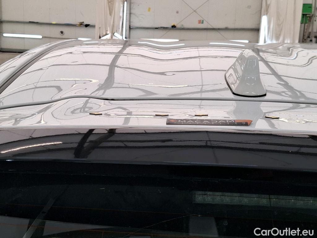  Toyota  Yaris  Affaires / 2019 / 5P / Berline / VU 1.5 Hybride 116h Dynamic Business #82