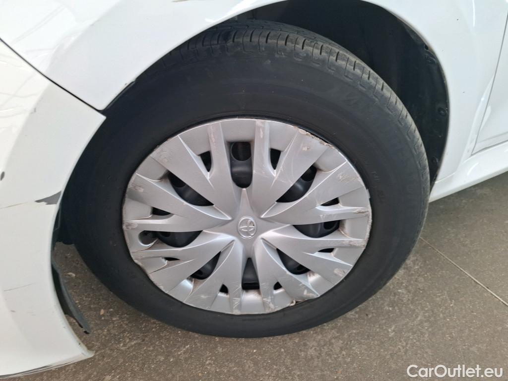  Toyota  Yaris  Affaires / 2019 / 5P / Berline / VU 1.5 Hybride 116h Dynamic Business #110