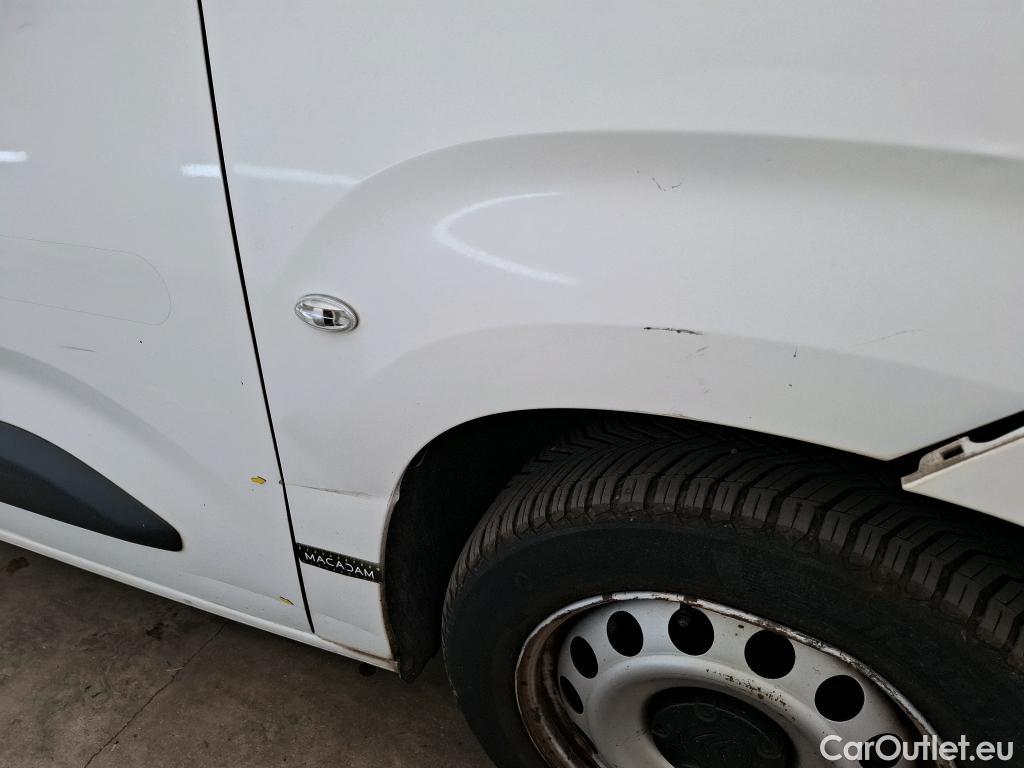  Citroen  Berlingo  Fourgon Club XL 950 1.5 BlueHDi 100CV BVM5 E6dT #15