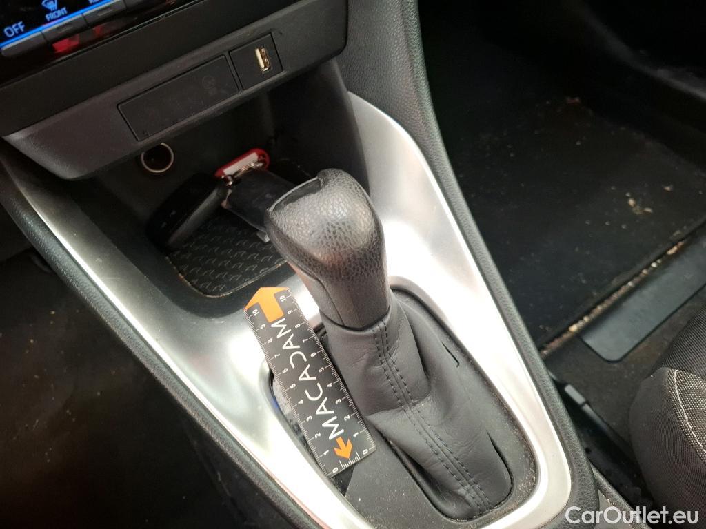  Toyota  Yaris  Affaires / 2019 / 5P / Berline / VU 1.5 Hybride 116h Dynamic Business #70
