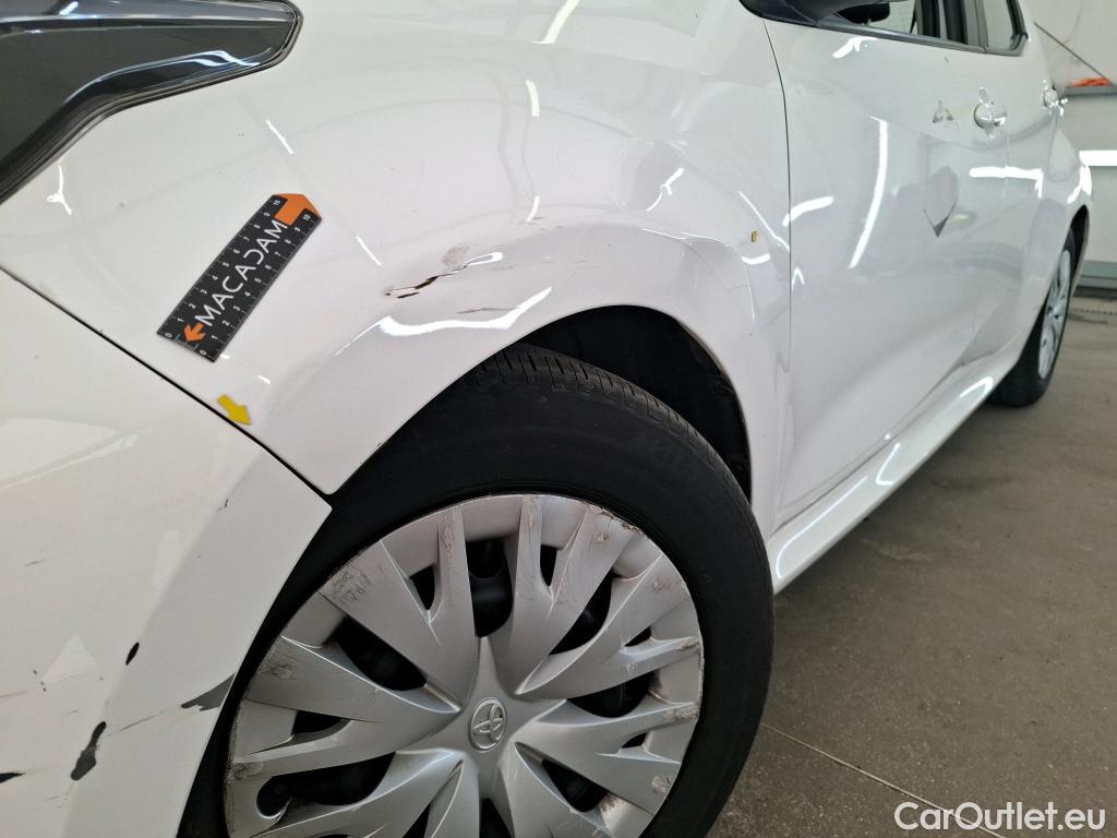  Toyota  Yaris  Affaires / 2019 / 5P / Berline / VU 1.5 Hybride 116h Dynamic Business #36