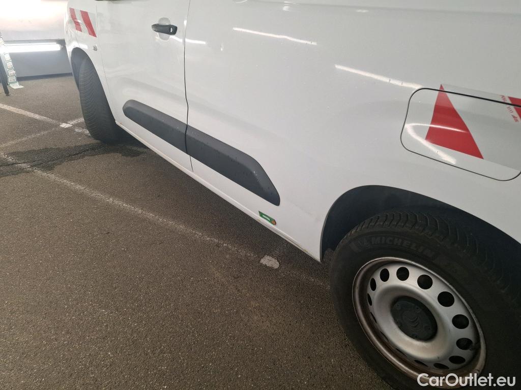 Citroen  Berlingo  Fourgon Worker M 1000 1.2 PureTech 130CV BVA8 E6d #17