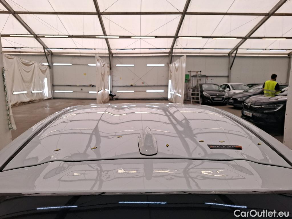  Toyota  Yaris  Affaires / 2019 / 5P / Berline / VU 1.5 Hybride 116h Dynamic Business #1