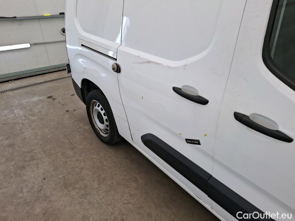  Citroen  Berlingo  Fourgon Club XL 950 1.5 BlueHDi 100CV BVM5 E6dT #18