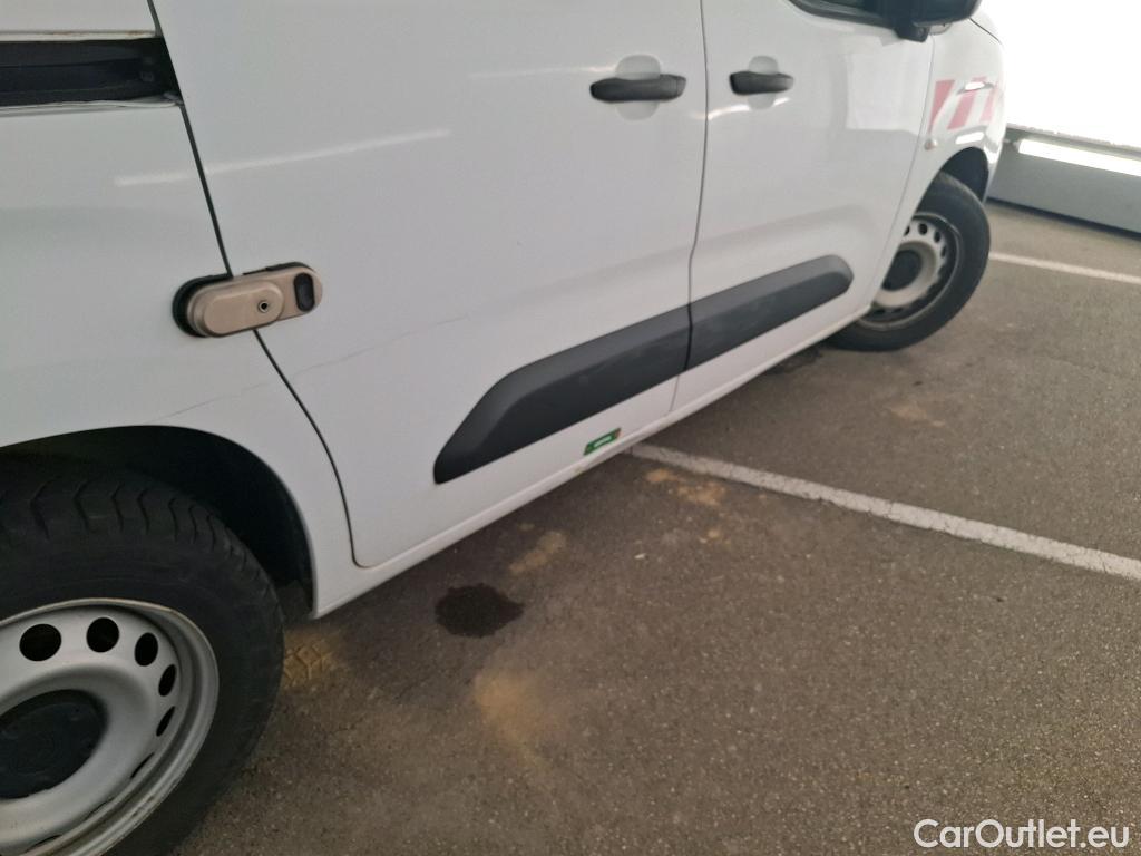  Citroen  Berlingo  Fourgon Worker M 1000 1.2 PureTech 130CV BVA8 E6d #1