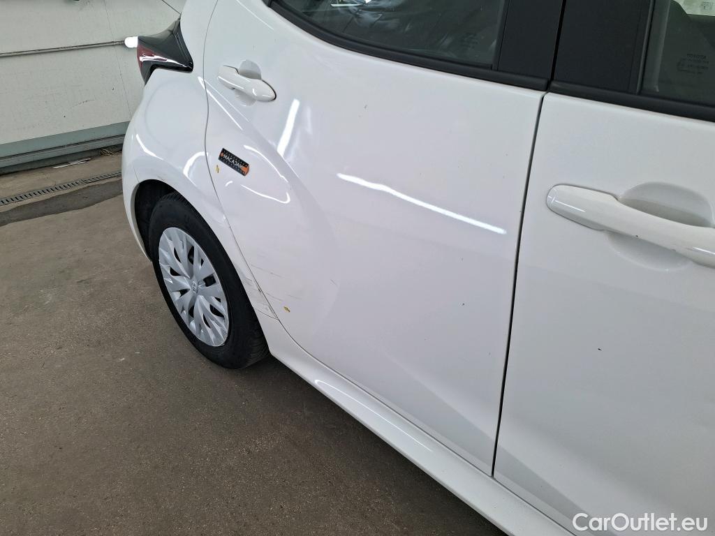  Toyota  Yaris  Affaires / 2019 / 5P / Berline / VU 1.5 Hybride 116h Dynamic Business #16