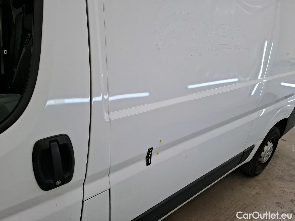  Peugeot  Boxer PEUGEOT  / 2014 / 4P / Fourgon tôlé BlueHDi 120 S&S ASPHALT 333 L2H2 #45