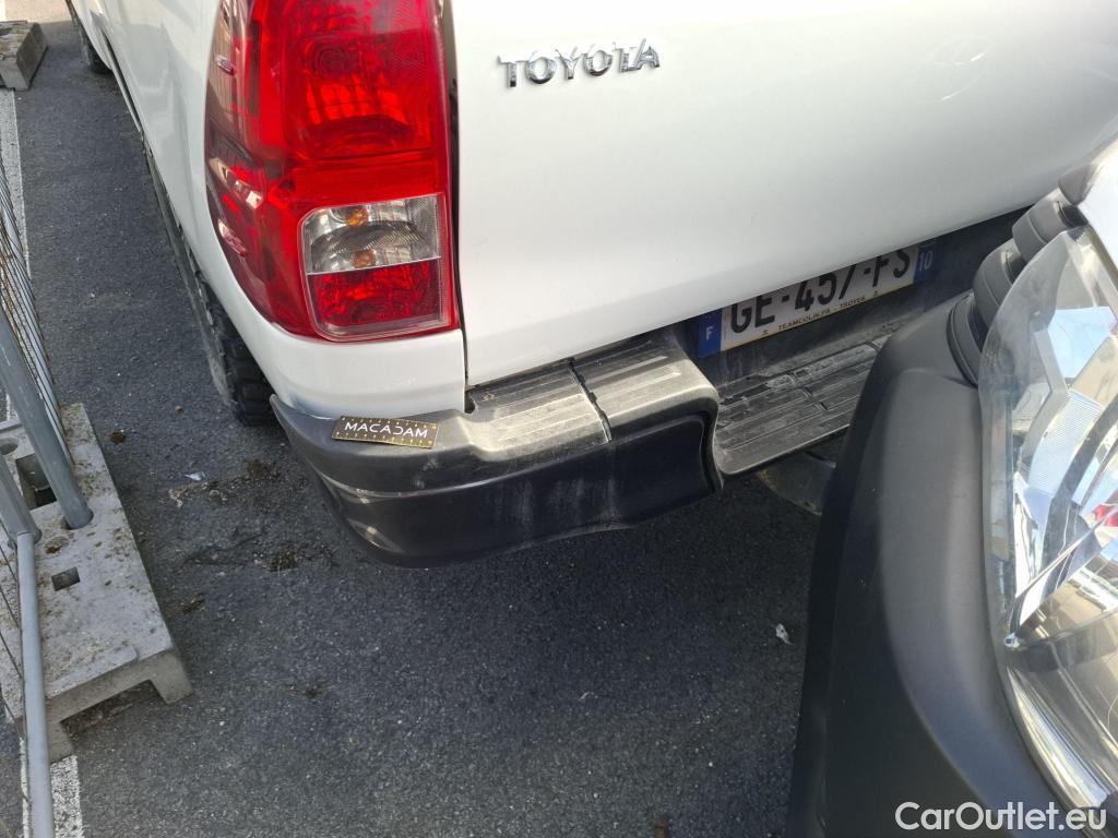  Toyota  Hilux TOYOTA  SC / 2020 / 2P / Pick-up 2.4 D-4D SIMPLE CAB LeCap 4WD #25