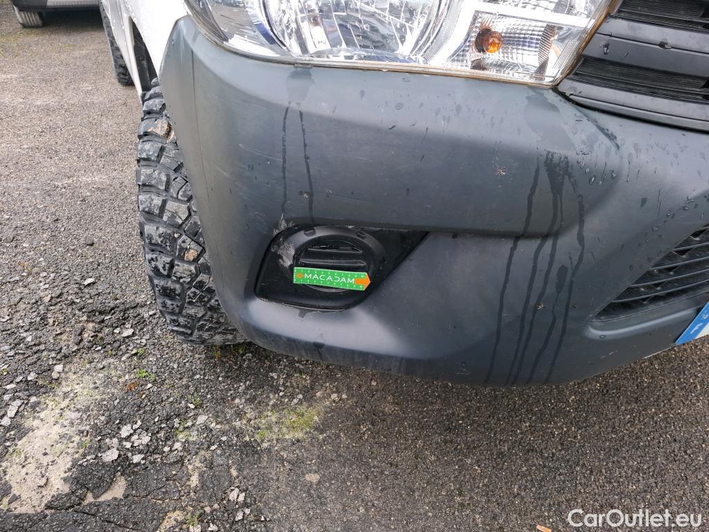 Toyota  Hilux TOYOTA  SC / 2020 / 2P / Pick-up 2.4 D-4D SIMPLE CAB LeCap 4WD #3