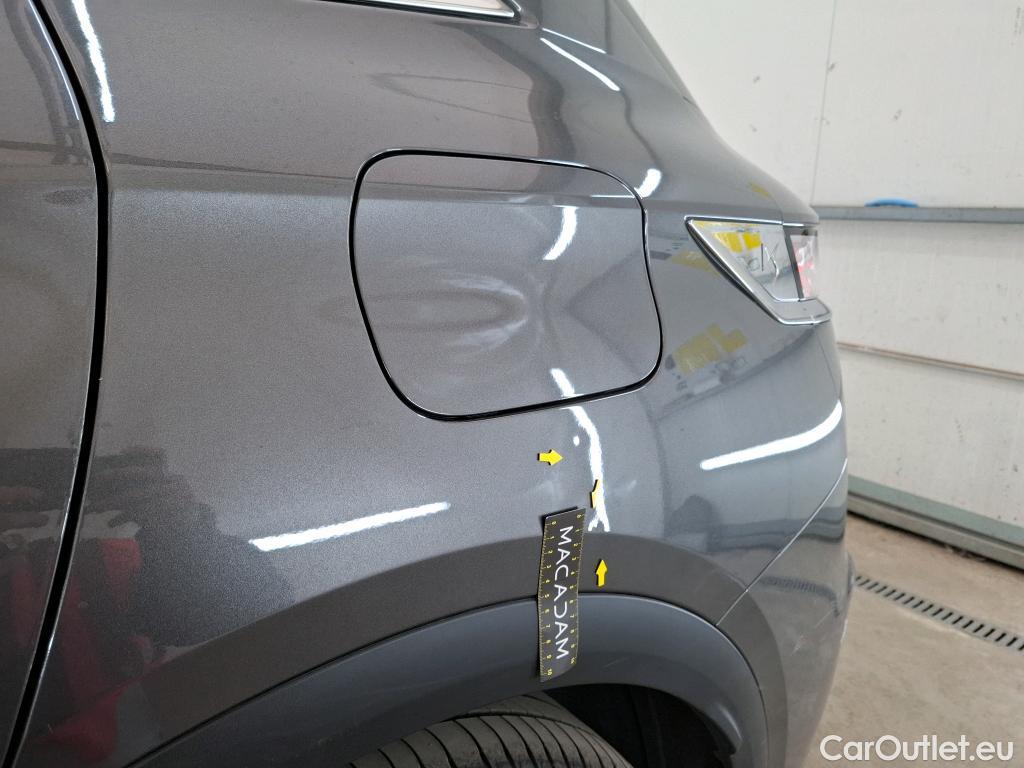  DS  DS7 DS DS 7 Crossback / 2017 / 5P / SUV E-TENSE 4x4 Executive #13