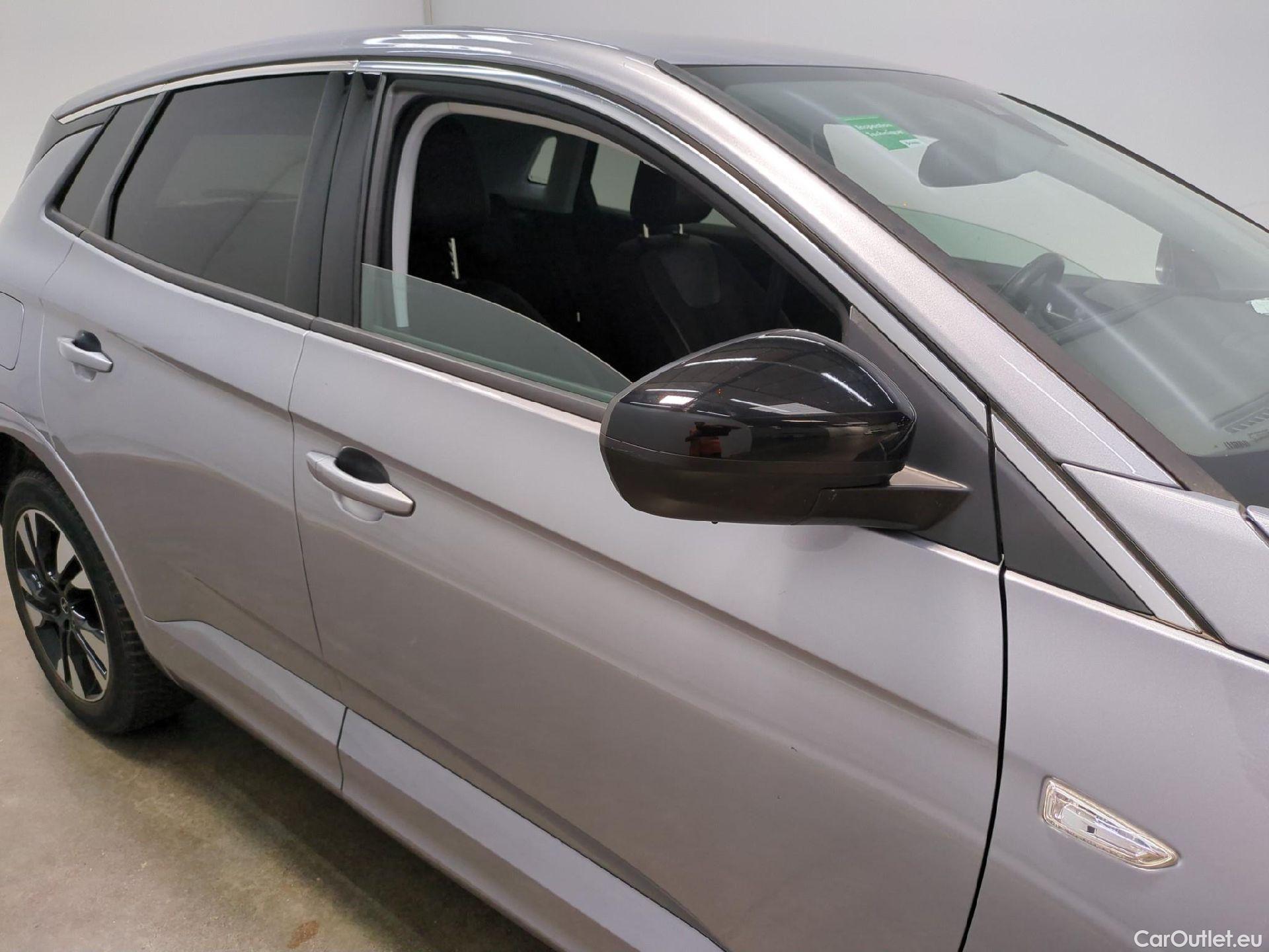  Opel   Grandland X Grandland X Business Elegance 1.5 130CV BVA8 6E #16