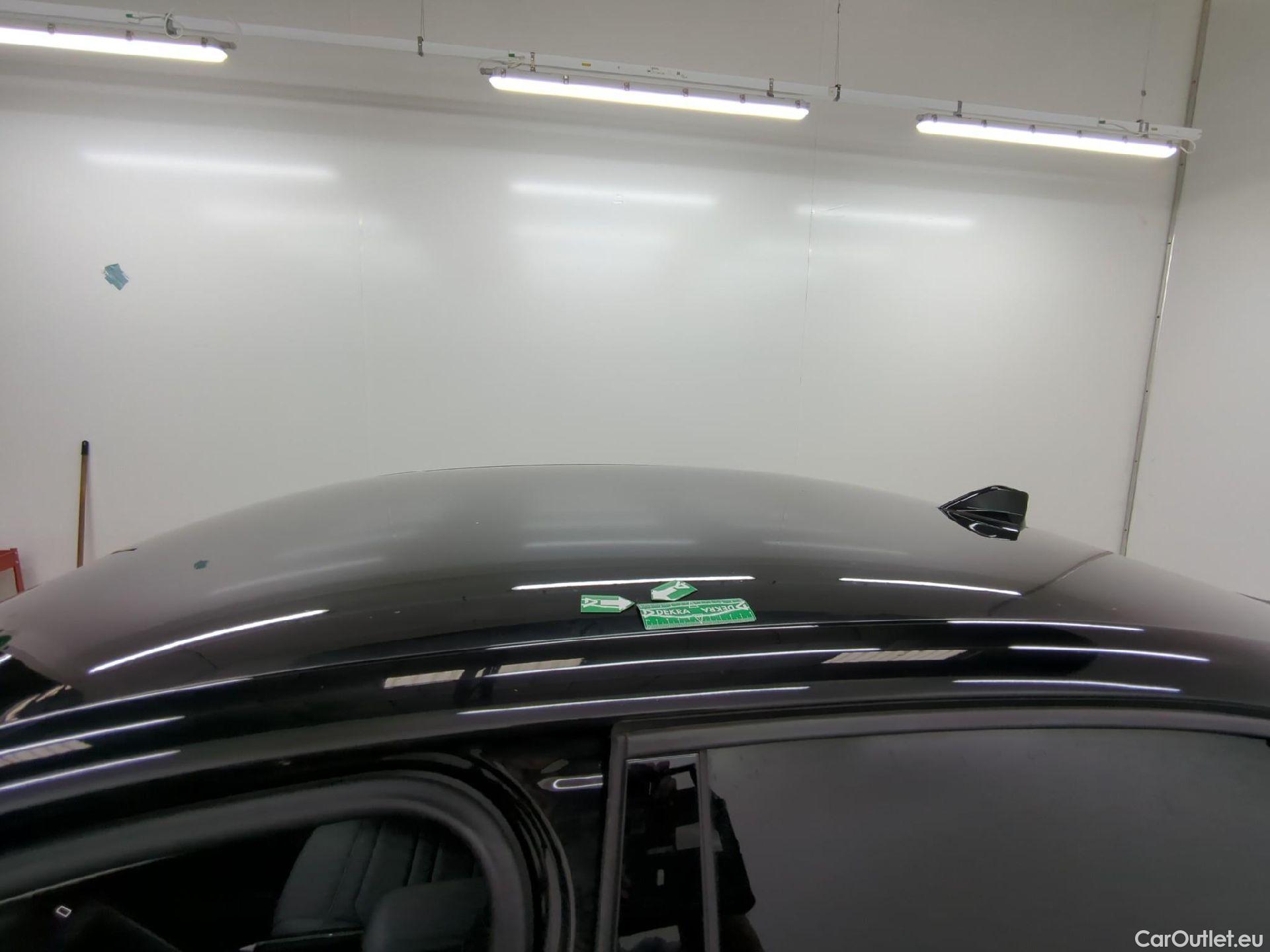  Citroen  C4 CITROEN  X / 2022 / 4P / Berline PureTech 130 S&S EAT8 Shine #9