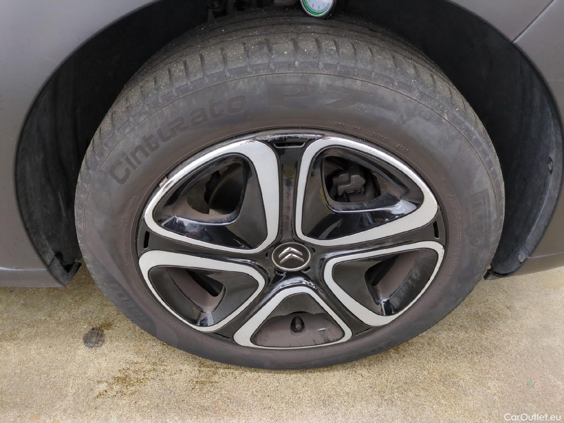  Citroen  C3  Shine Business 1.2 PureTech 110CV BVM6 E6d #12