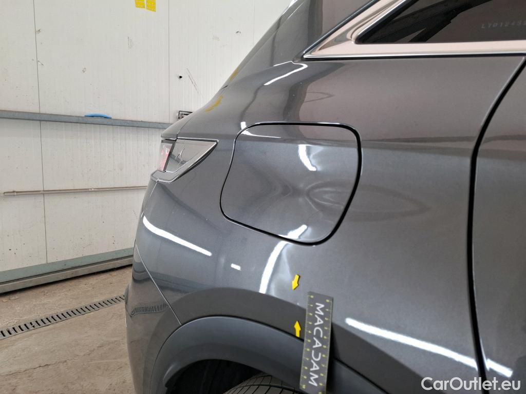  DS  DS7 DS DS 7 Crossback / 2017 / 5P / SUV E-TENSE 4x4 Executive #17