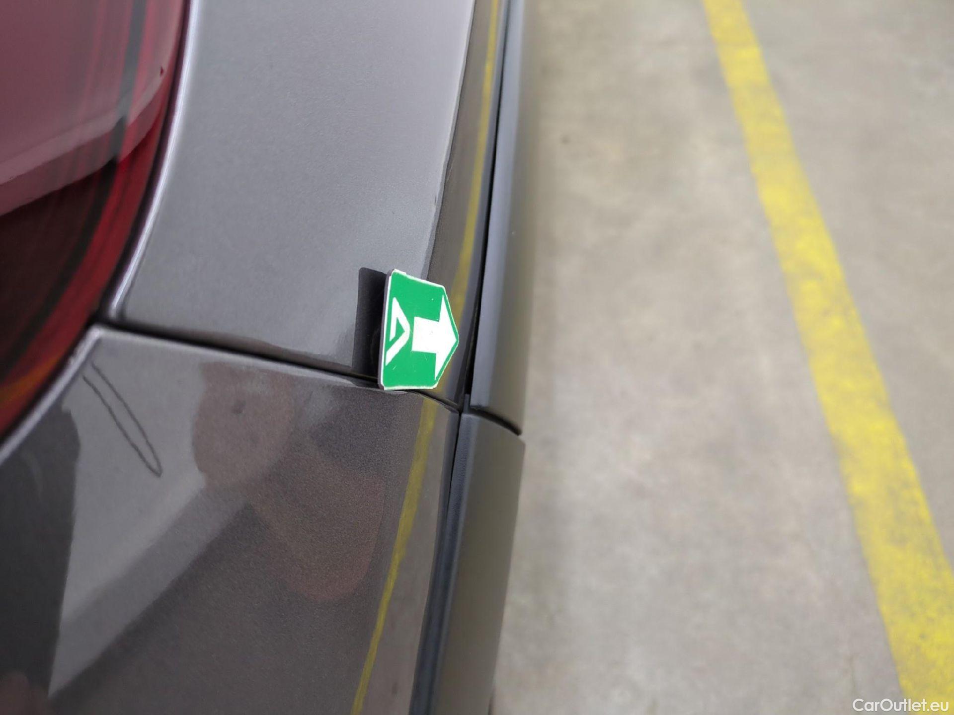  Citroen  C3  Shine Business 1.2 PureTech 110CV BVM6 E6d #16