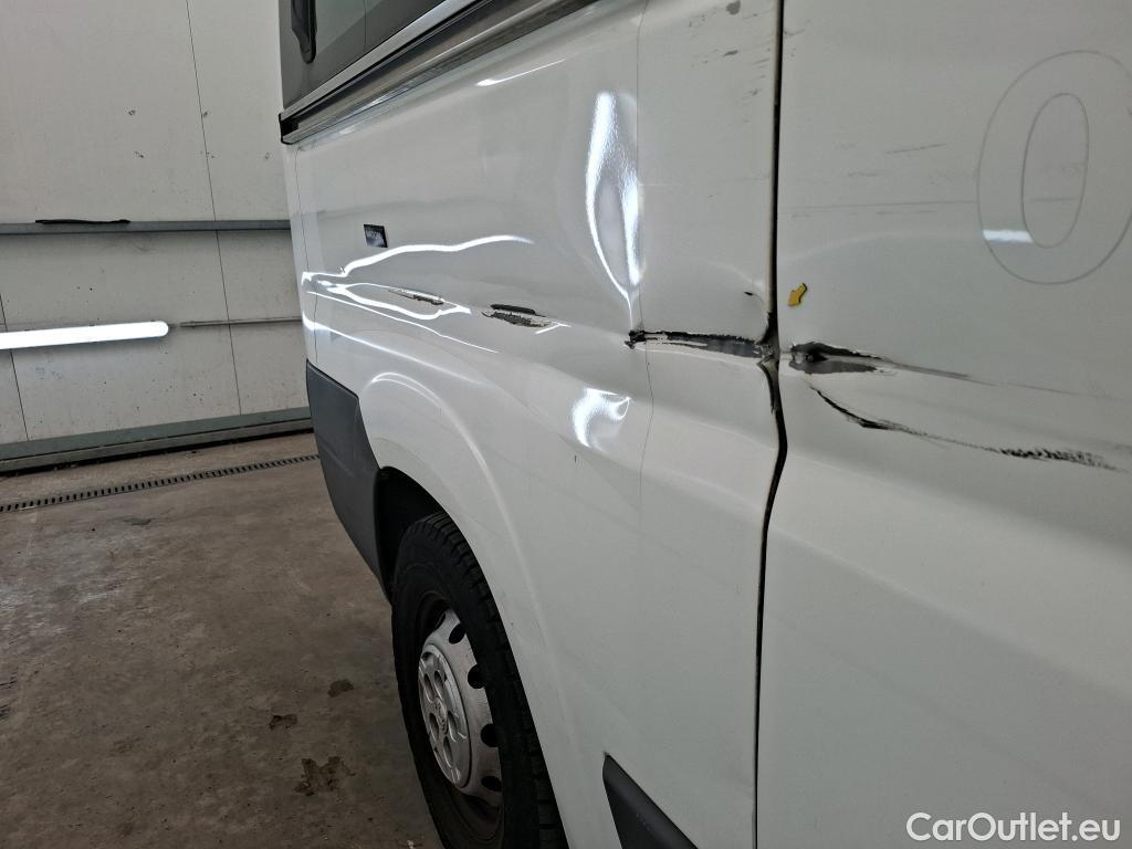  Peugeot  Boxer  VU 4p Fourgon vitré 2.0 BLUEHDI 130 PRO 335 L2H2 / TPMR #3