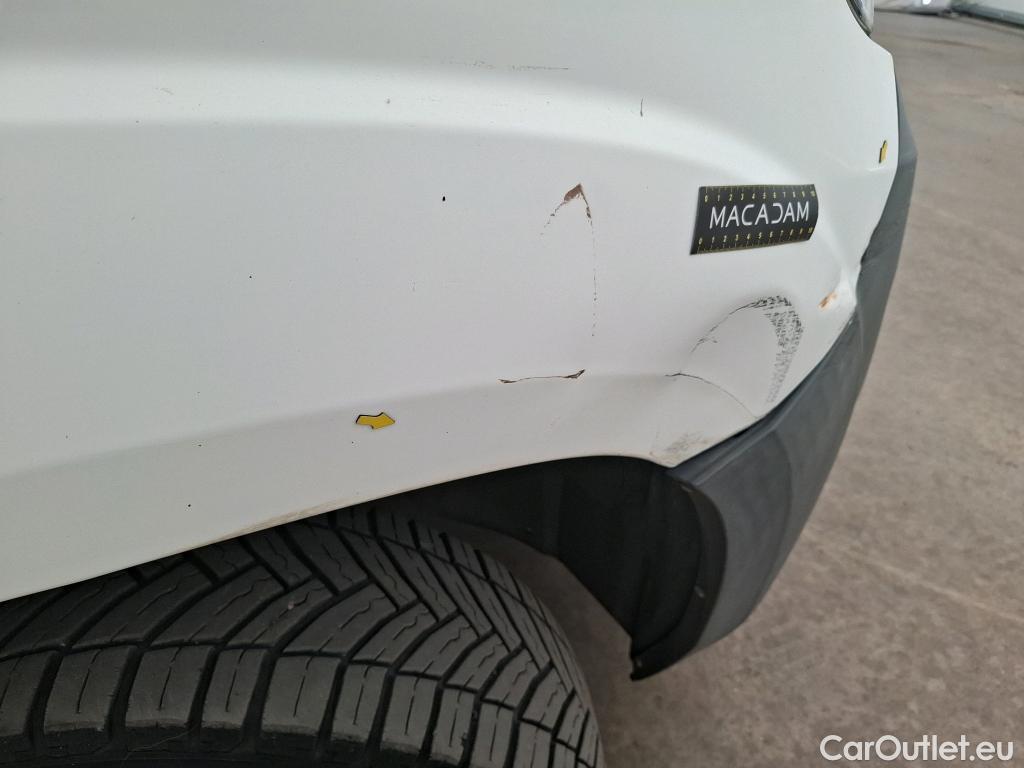  Peugeot  Boxer  VU 4p Fourgon vitré 2.0 BLUEHDI 130 PRO 335 L2H2 / TPMR #26