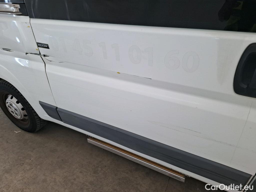  Peugeot  Boxer  VU 4p Fourgon vitré 2.0 BLUEHDI 130 PRO 335 L2H2 / TPMR #19