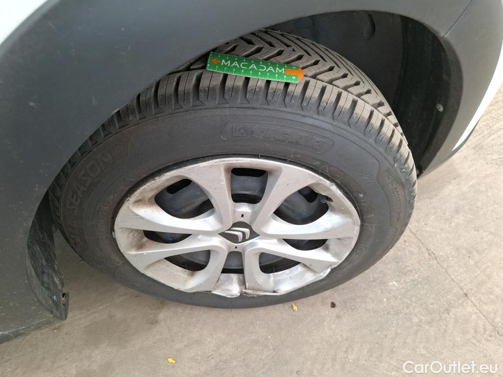  Citroen  C3  Société Feel 1.5 BlueHDI 100CV BVM6 E6d #8