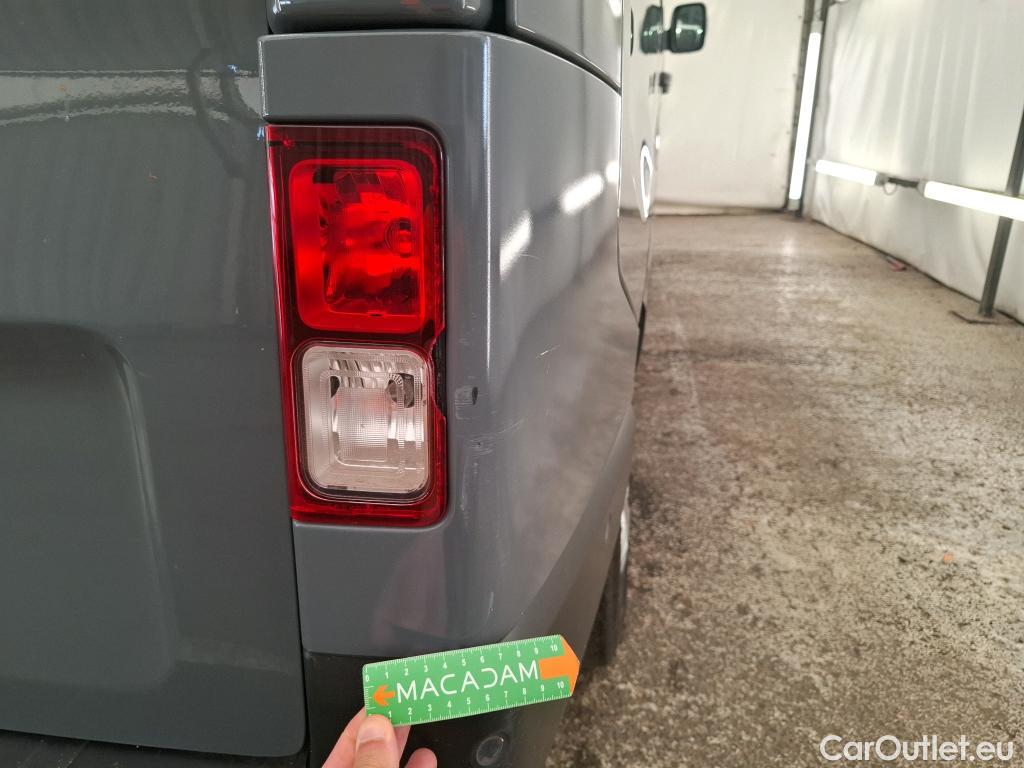  Renault  Trafic  III Combi L2H1 3 0t (8/9 Sièges) Zen 2.0 dCi 150CV BVM6 9 Sieges E6d #8