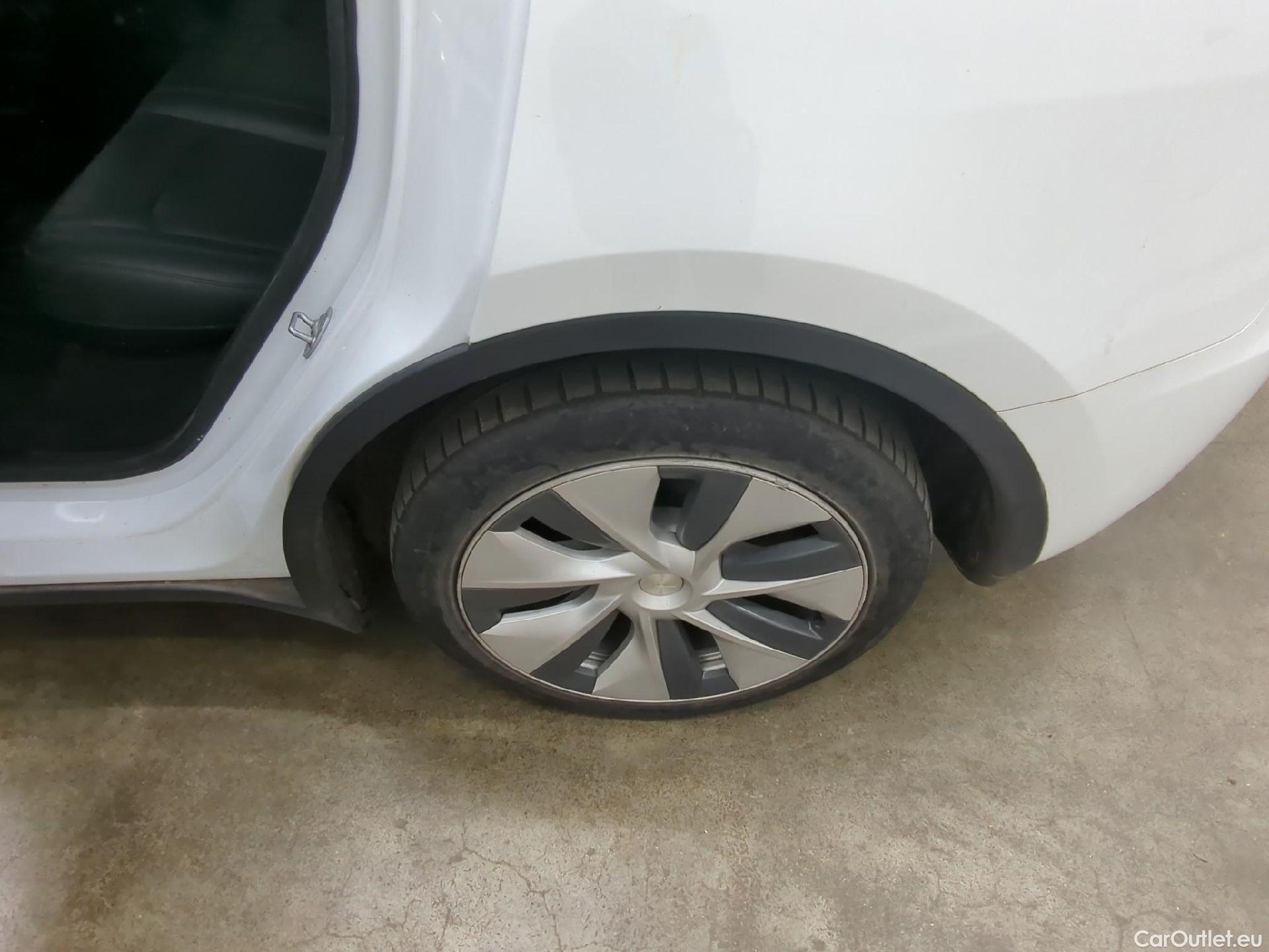  Tesla  Model Y TESLA  / 2021 / 5P / SUV RWD #8