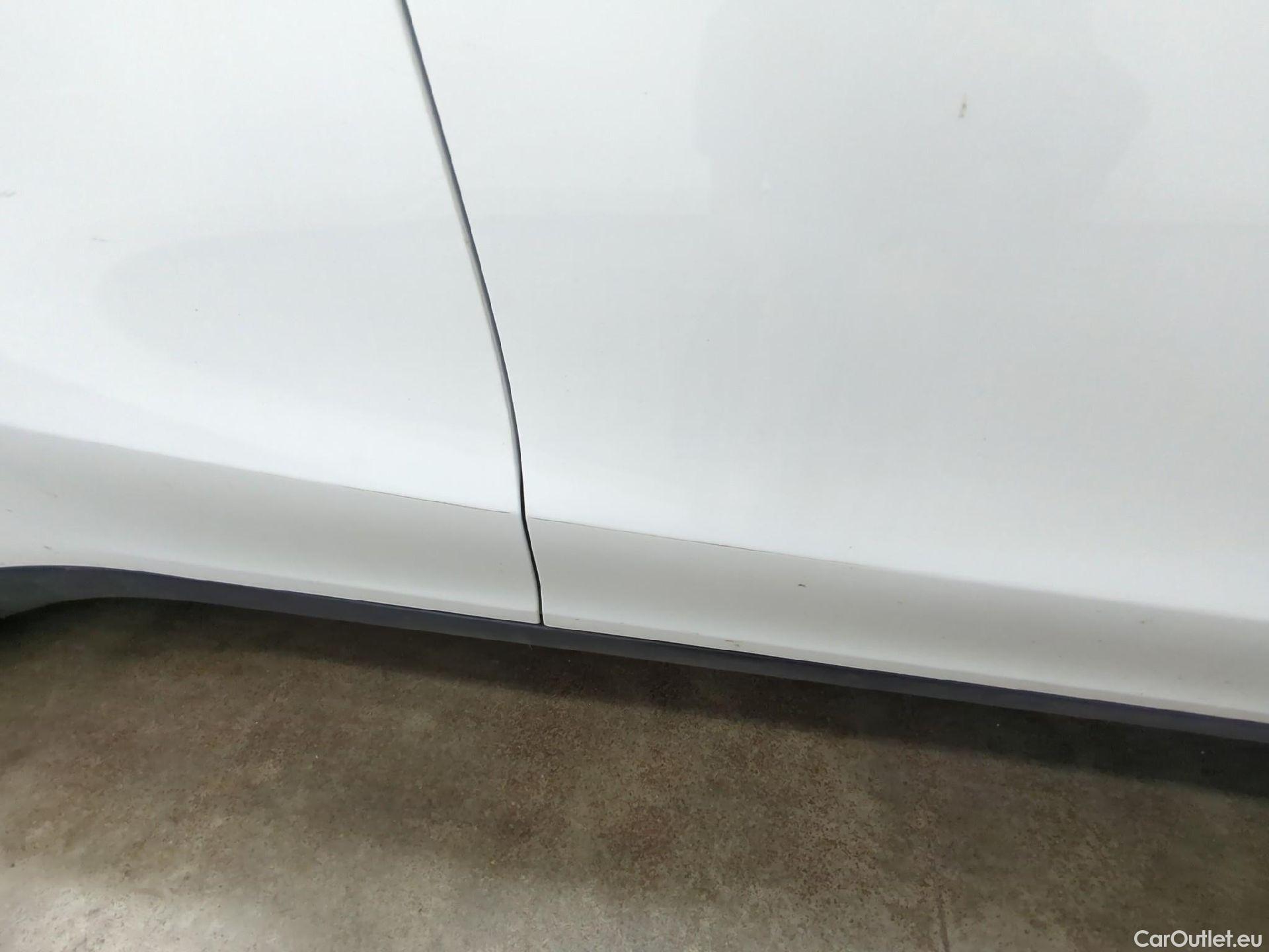  Tesla  Model Y TESLA  / 2021 / 5P / SUV RWD #35