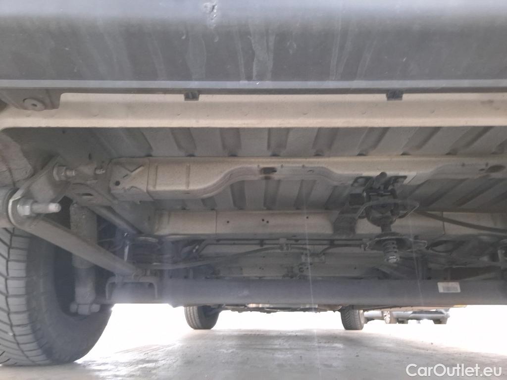 Peugeot  Boxer  VU 4p Fourgon vitré 2.0 BLUEHDI 130 PRO 335 L2H2 / TPMR #42