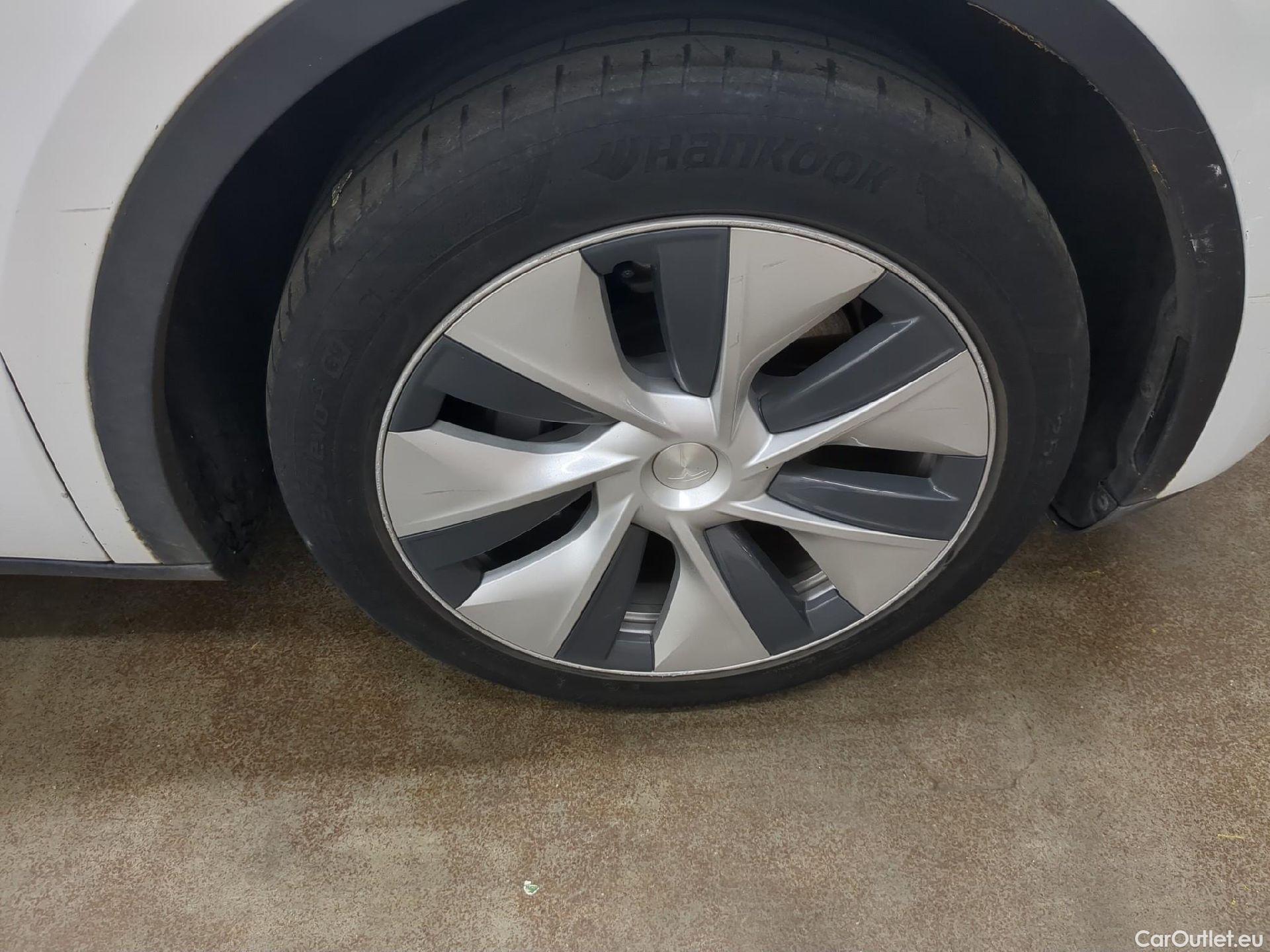  Tesla  Model Y TESLA  / 2021 / 5P / SUV RWD #19