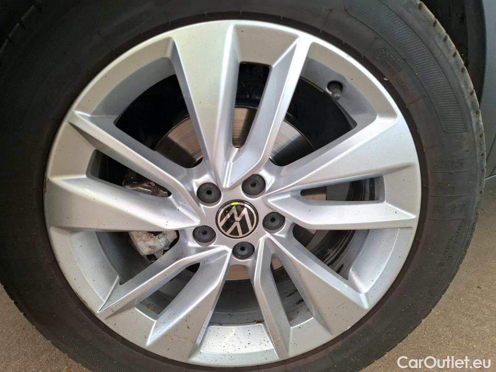  Volkswagen  T-CROSS VOLKSWAGEN  / 2018 / 5P / SUV 1.0 TSI 110ch DSG Carat #31