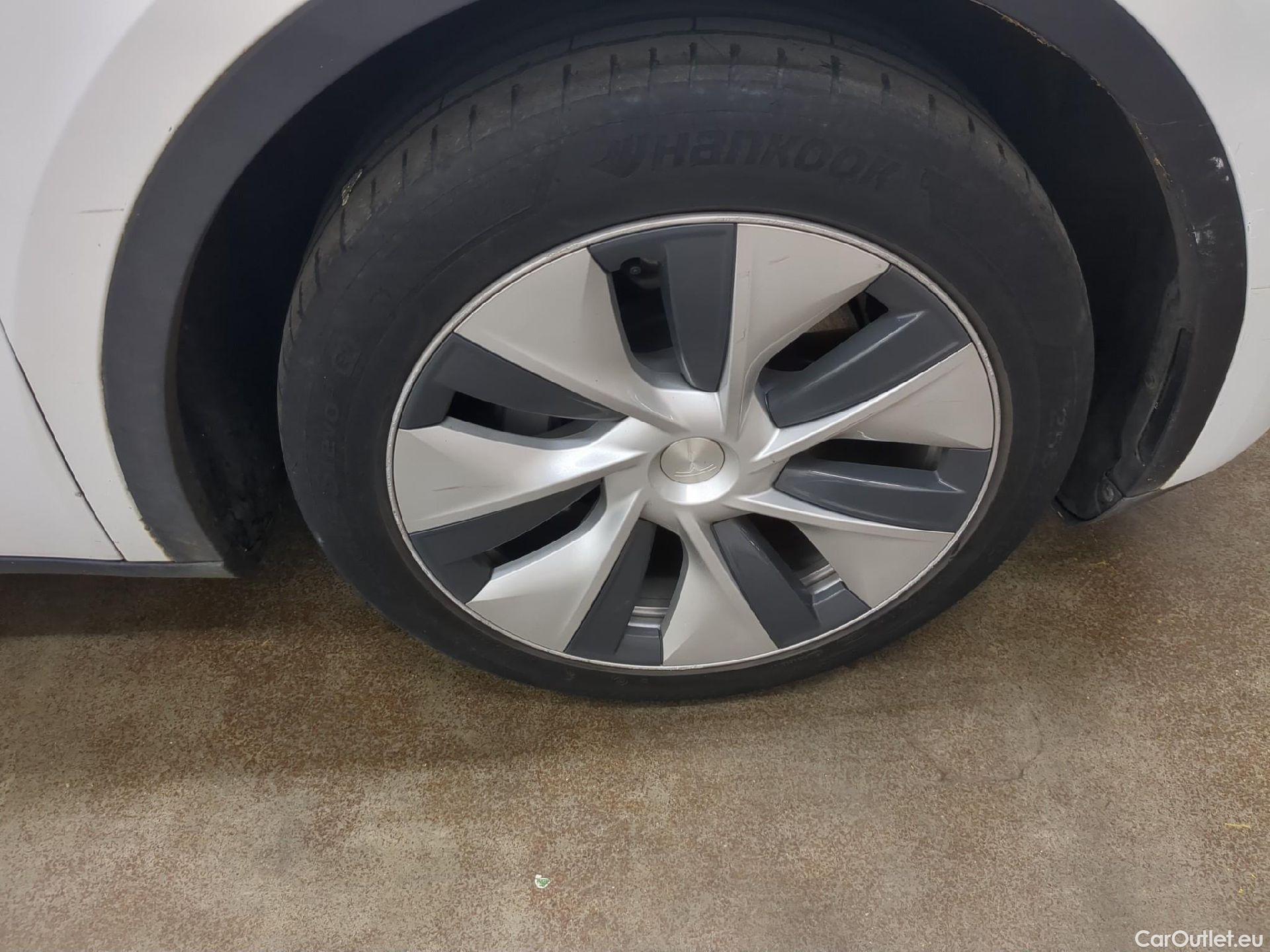  Tesla  Model Y TESLA  / 2021 / 5P / SUV RWD #22