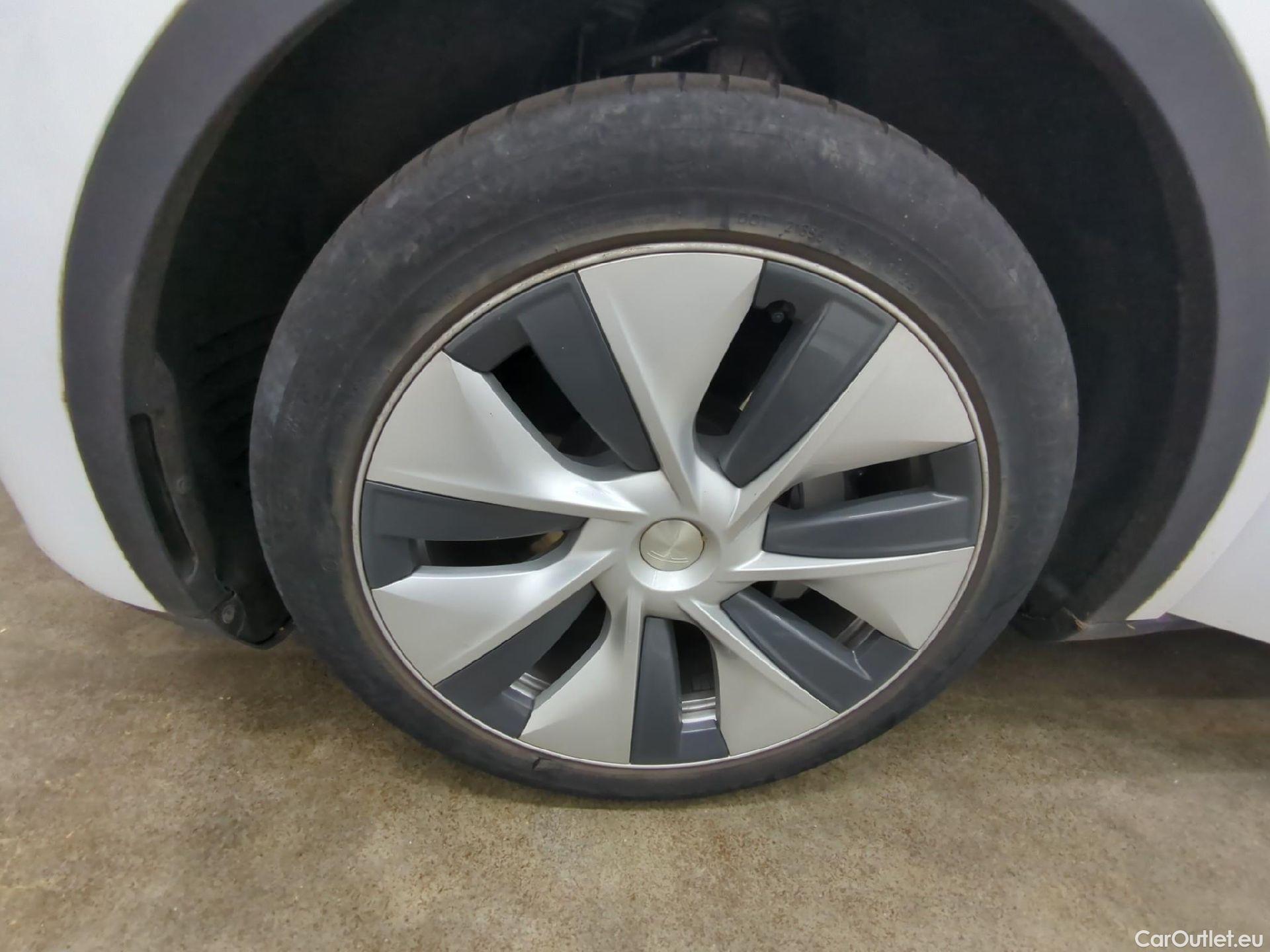  Tesla  Model Y TESLA  / 2021 / 5P / SUV RWD #1