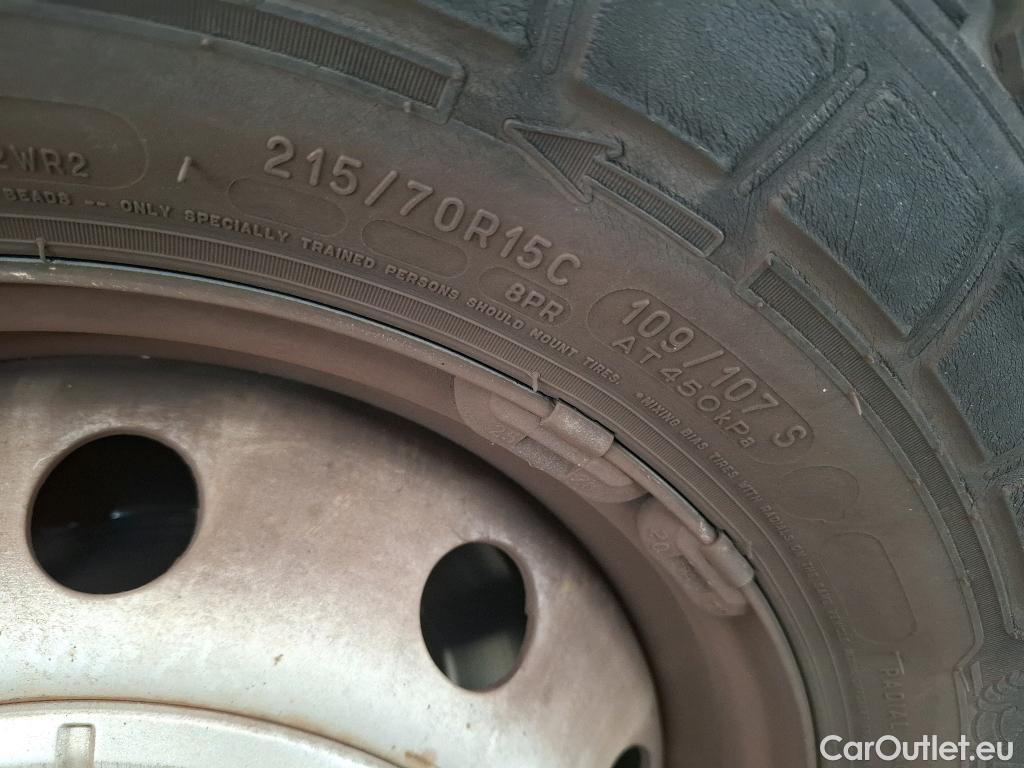  Peugeot  Boxer  VU 4p Fourgon vitré 2.0 BLUEHDI 130 PRO 335 L2H2 / TPMR #43