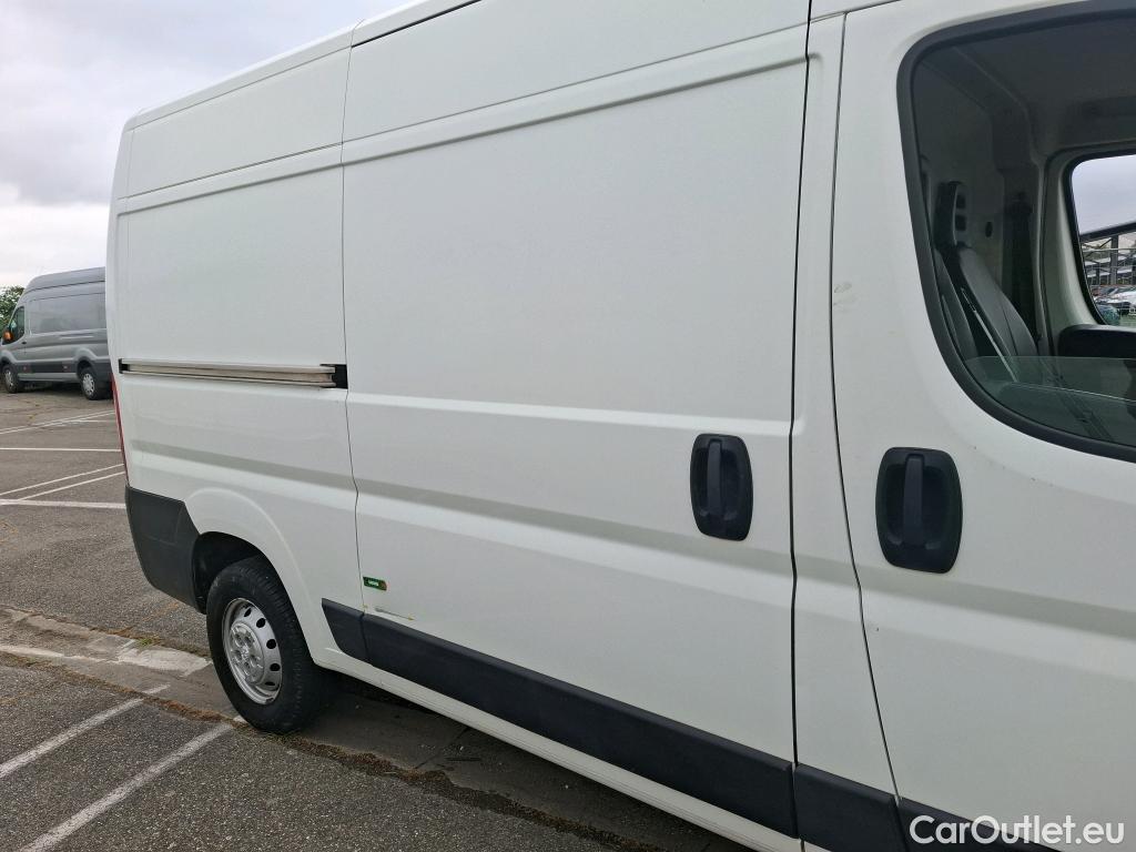  Peugeot  Boxer PEUGEOT  VU 4p Fourgon BLUEHDI 110 PREMIUM 330 L2H2 #19