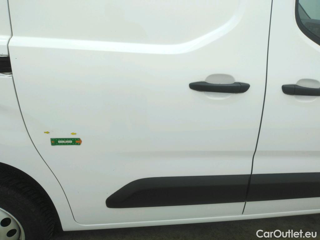  Citroen  Berlingo  Fourgon Club M 1000 1.5 BlueHDi 130CV BVA8 E6d #7