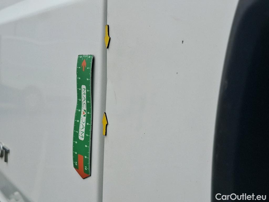  Peugeot  Boxer PEUGEOT  VU 4p Fourgon BLUEHDI 110 PREMIUM 330 L2H2 #67