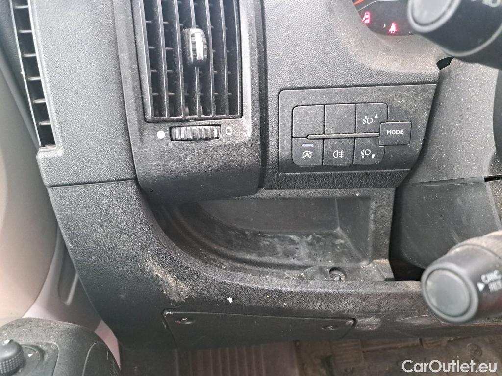  Citroen  Jumper  Fourgon 30 L1H1 Club BlueHDi 120 2.2 BlueHDi 120CV BVM6 E6dT #16