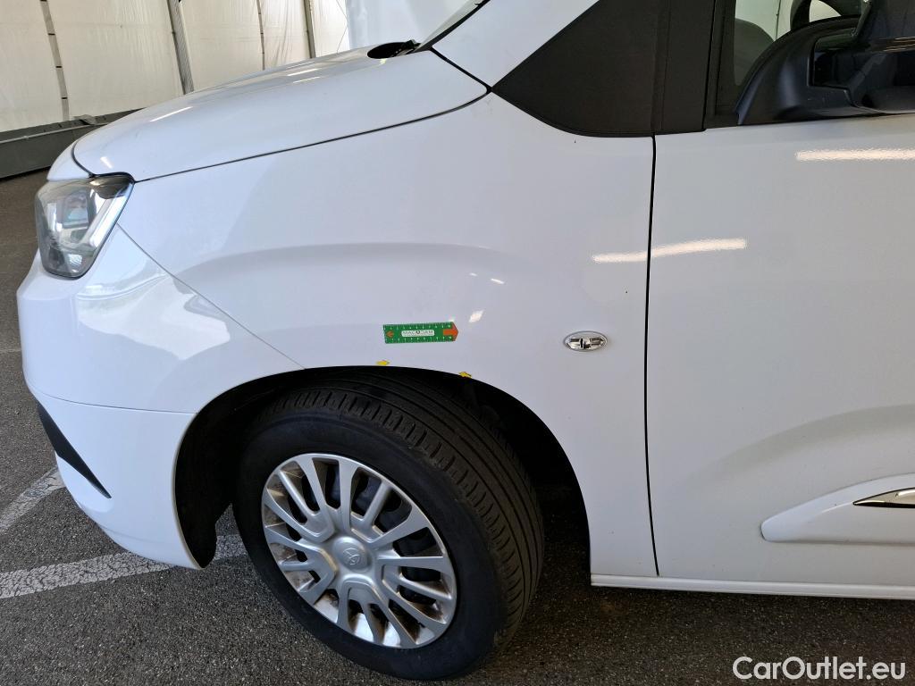  Toyota  Proace TOYOTA  City / 2019 / 4P / Fourgonnette 1.5 Medium 100 D-4D Business #24