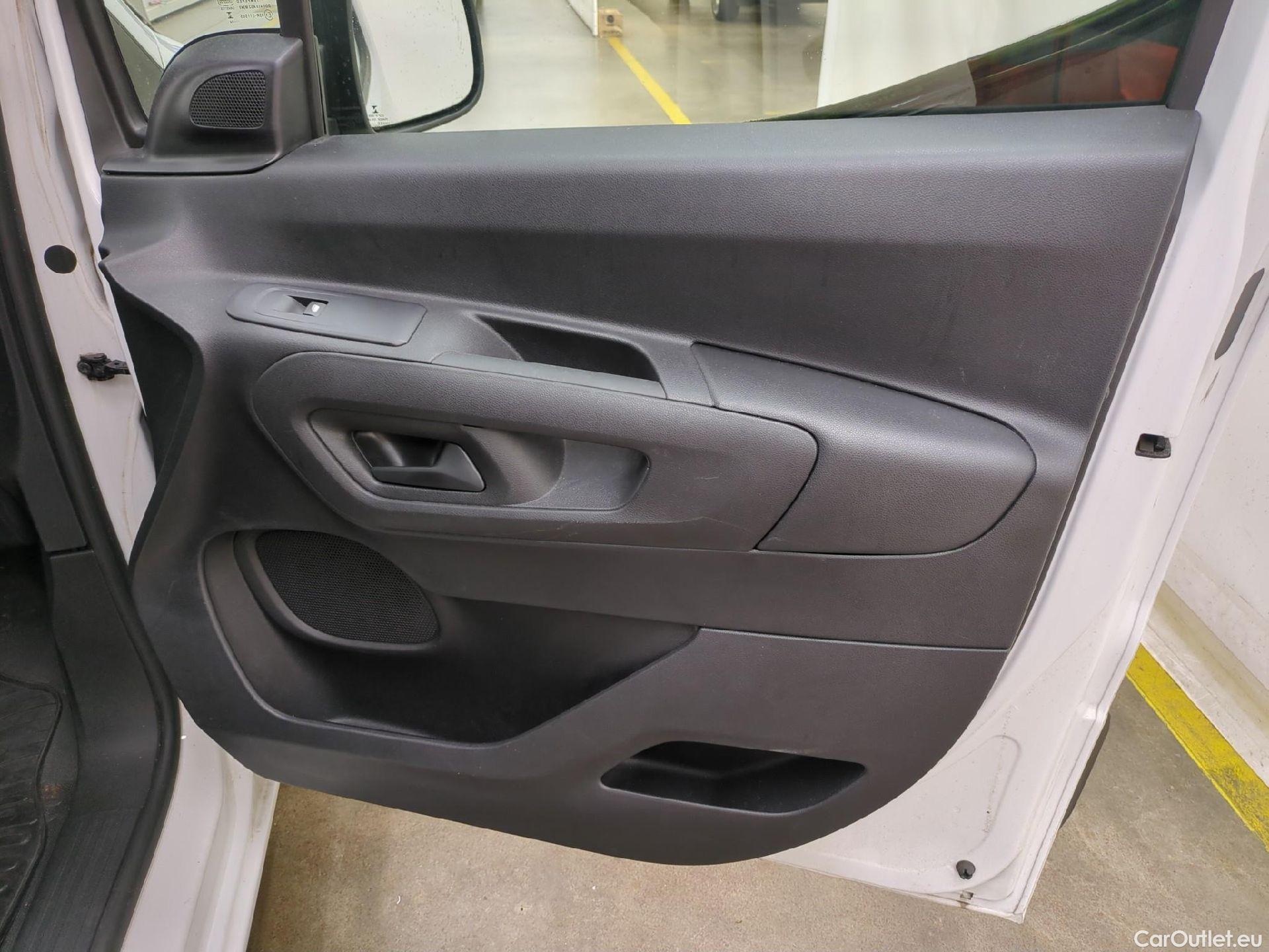  Peugeot  Partner  Premium L1 1.2 PureTech 110CV BVM6 E6d #12
