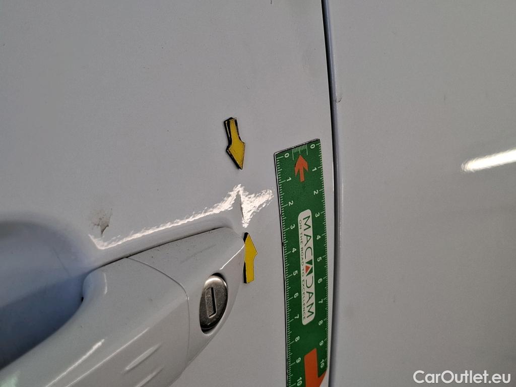  Toyota  Proace TOYOTA  City / 2019 / 4P / Fourgonnette 1.5 Medium 100 D-4D Business #66