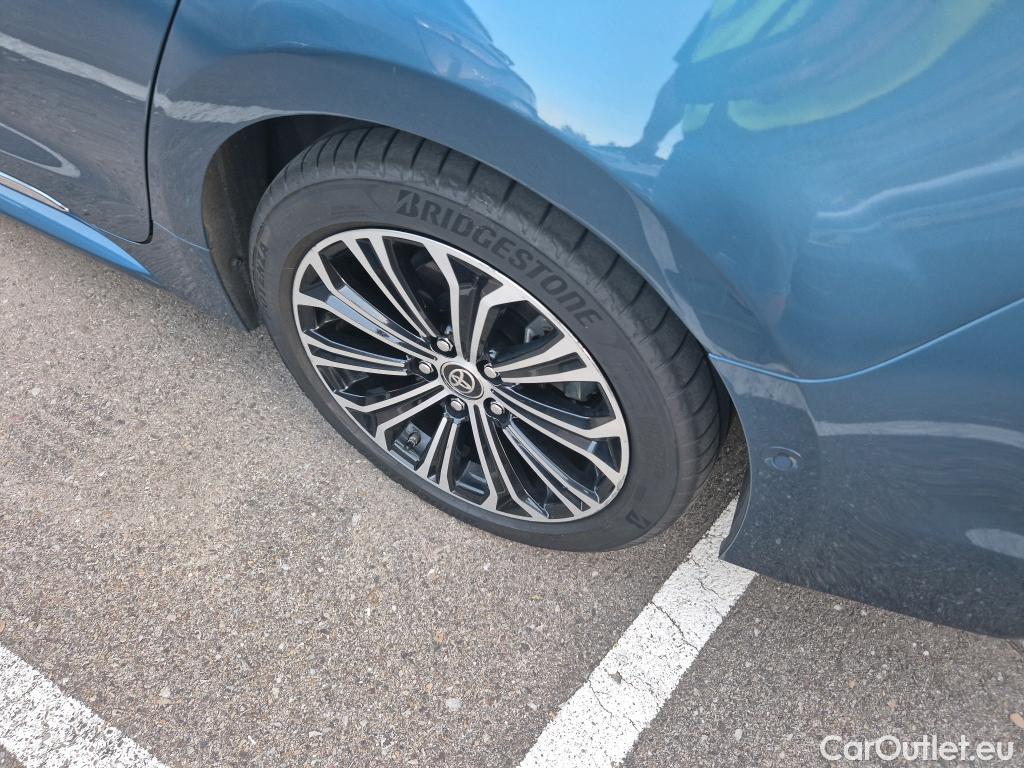 Toyota  Corolla TOYOTA  / 2019 / 5P / familiar 2.0 180H ADVANCE LUXURY TOURING SPORT #1
