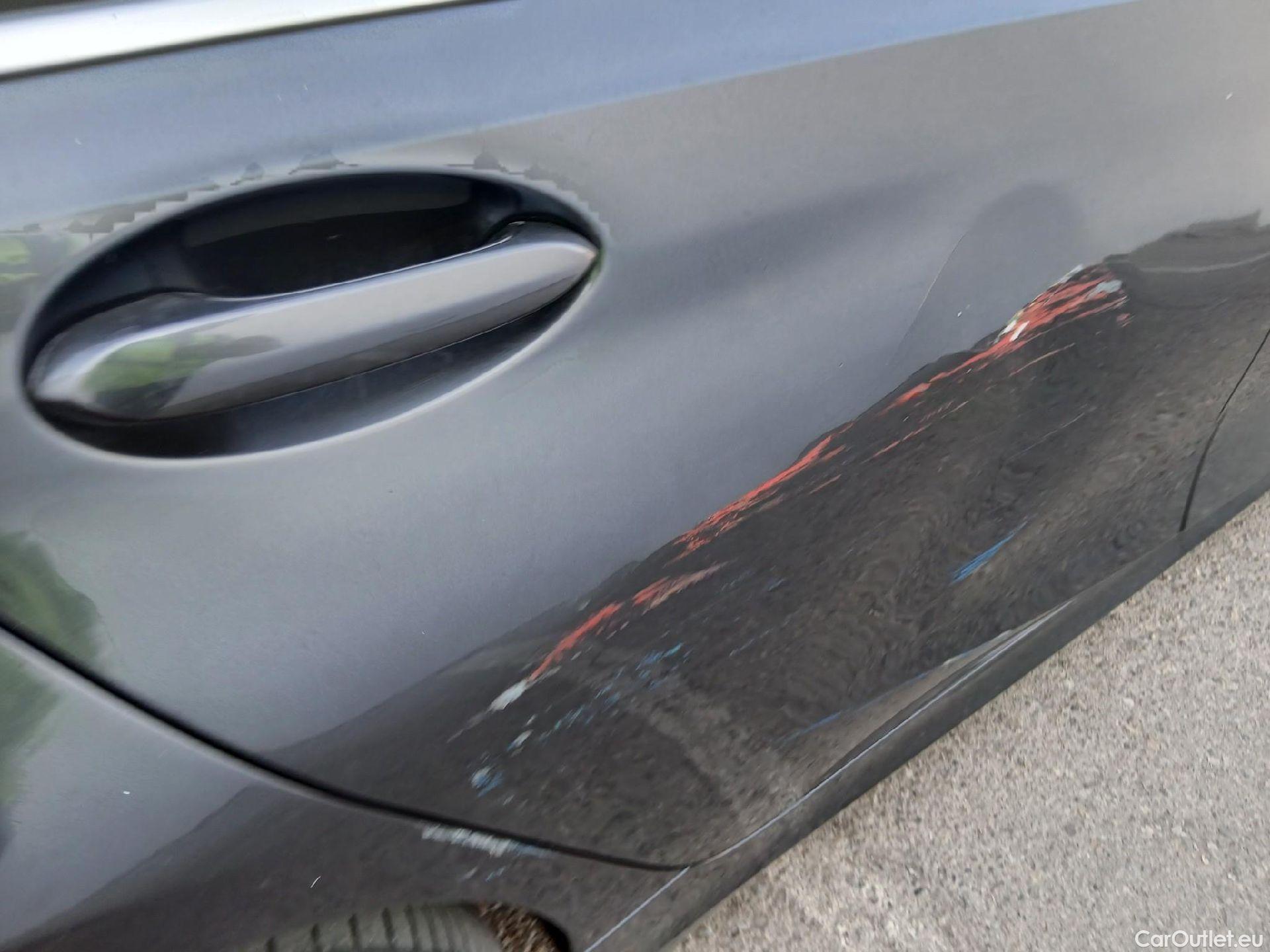  Bmw  Serie 3 BMW  / 2019 / 5P / familiar 318d Auto.Touring #20