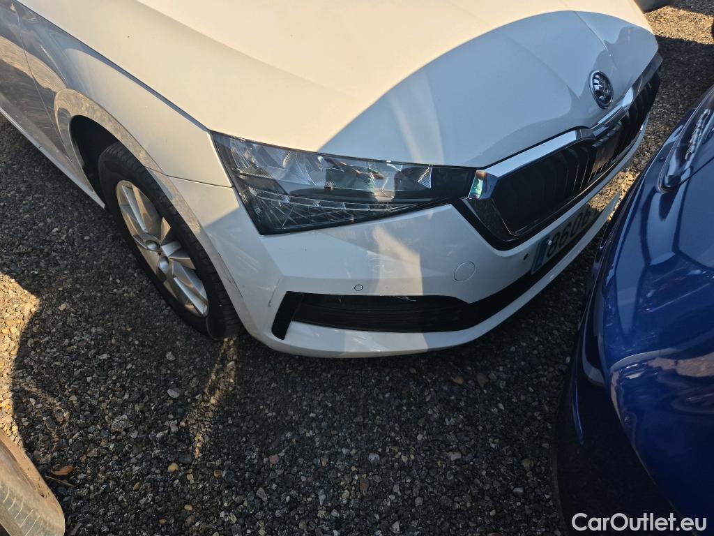  Skoda  Scala SKODA  / 2019 / 5P / berlina con portón  1.0 TSI 70 KW (95 CV) Emotion #7